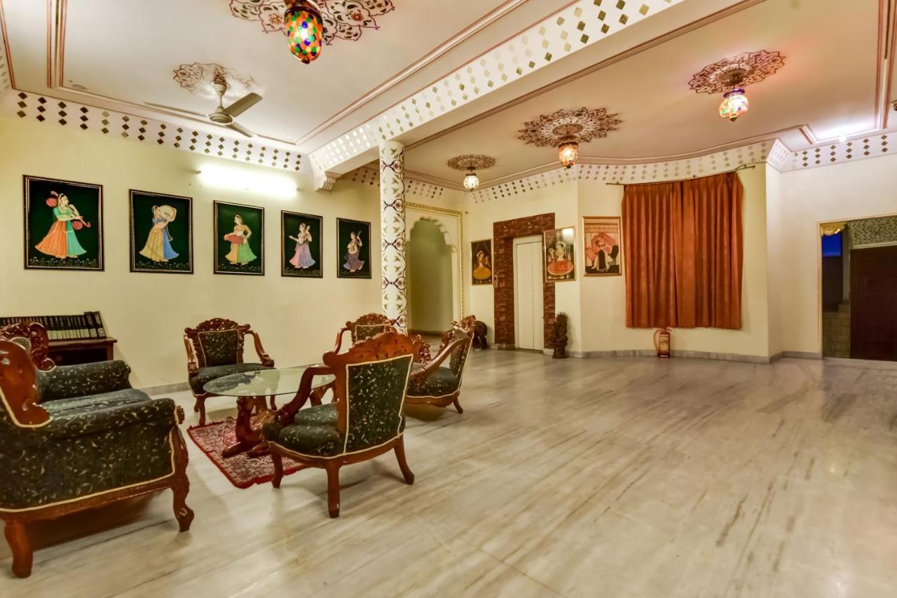 Hotel Radoli House - A Heritage Hotel Джайпур Екстериор снимка