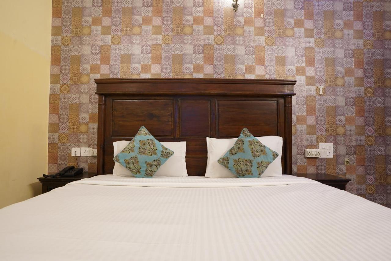 Hotel Radoli House - A Heritage Hotel Джайпур Екстериор снимка