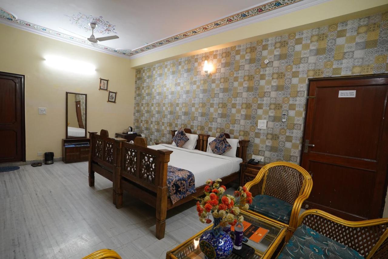 Hotel Radoli House - A Heritage Hotel Джайпур Екстериор снимка